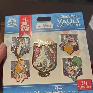 Disneyland vault series 2/4 pins